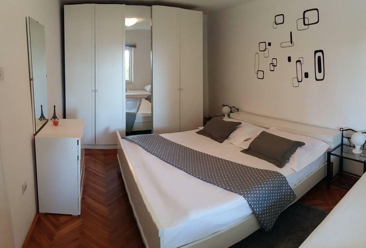 Apartment Melany Senj  Buitenkant foto