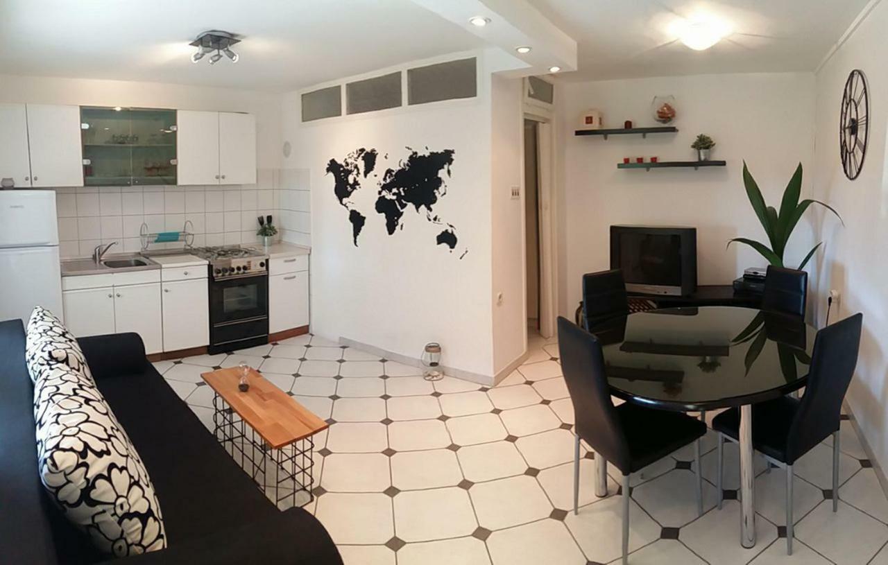 Apartment Melany Senj  Buitenkant foto