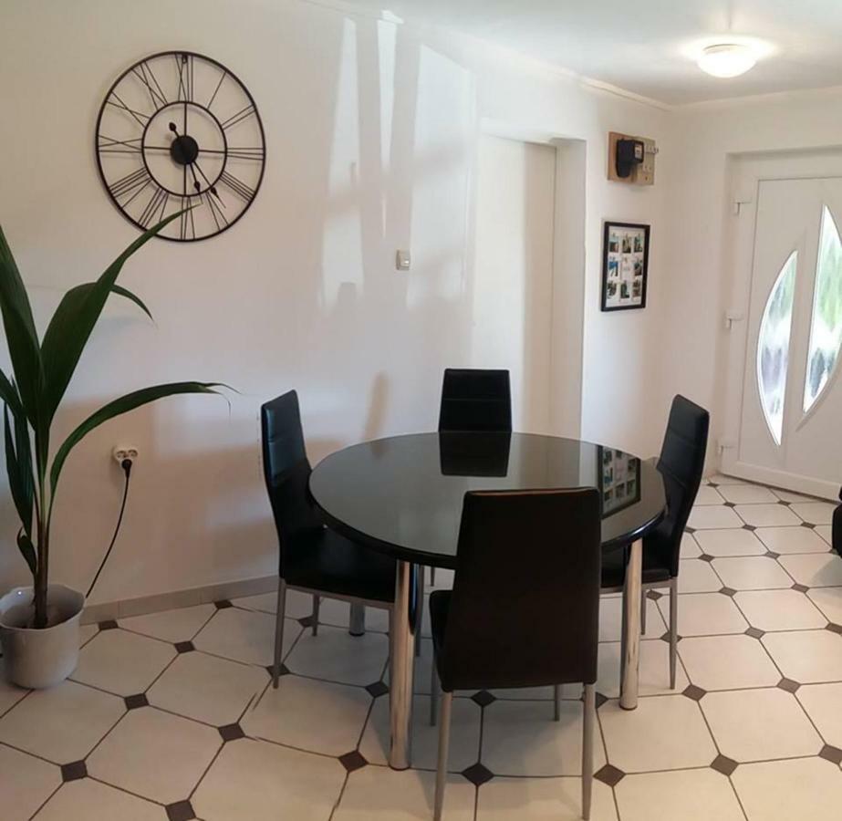 Apartment Melany Senj  Buitenkant foto